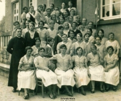 JG 1914 Mädchen