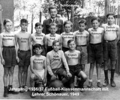JG 1936/37 Fussball-Elf 1949 mit Lehrer Schönauer
