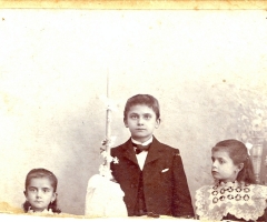 Weigand Ludwig Kommunion 1902 mit Schwester Luise und Magdalena