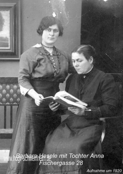 Hesele Barbara mit Tochter Anna 1920 Fischergasse 28