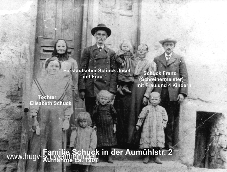 Schuck Josef mit Familie 1907 Aumühlstr 2