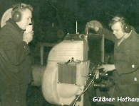 Gueldner_Mitarbeiter_Montage_Motor_Hofhammer