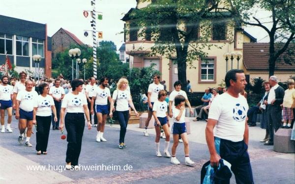 Kegeln_1982_Festzug