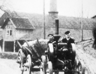 Kunkel Adolf und Wei  Kunkel mit Traktor 1928